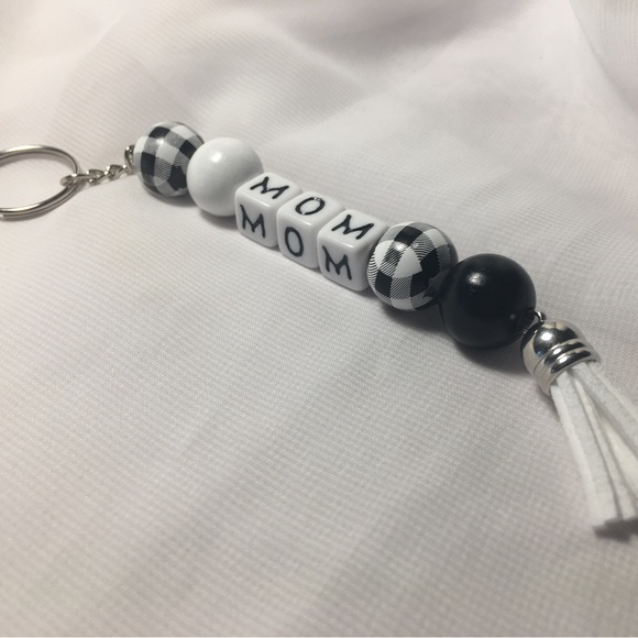 MOM Keychain ❤️ - Picture 4 of 4